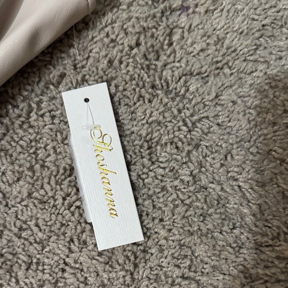 Brand New Shoshanna Sleeveless Faux-Leather Belted Mini Dress in Cream size 2 - Picture 2 of 3